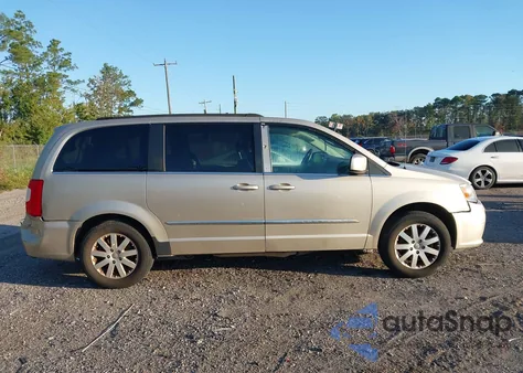 2015 Chrysler Town & Country Touring from USA, damaged, VIN 2C4RC1BGXFR544373